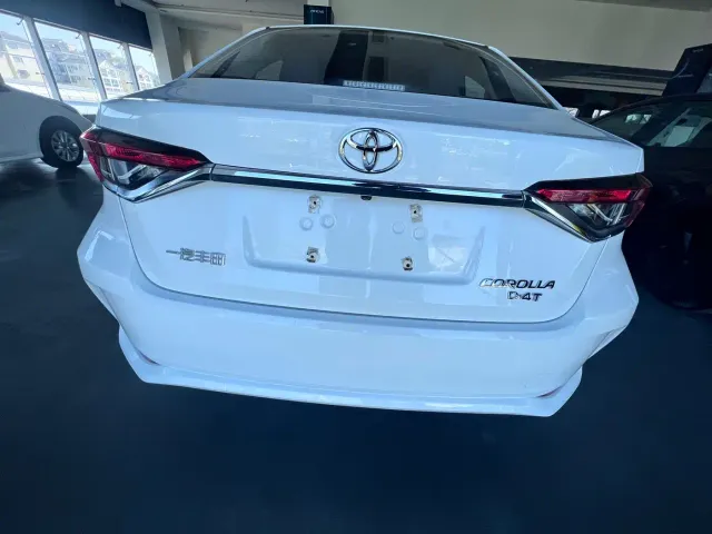 Toyota Corolla — Фото автомобиля 7