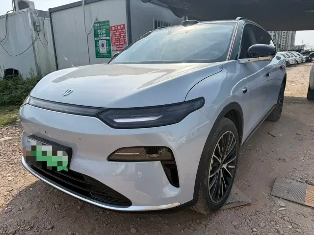 Leapmotor C11 — Фото автомобиля 3