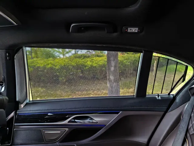 BMW 7 Series — Фото автомобиля 14