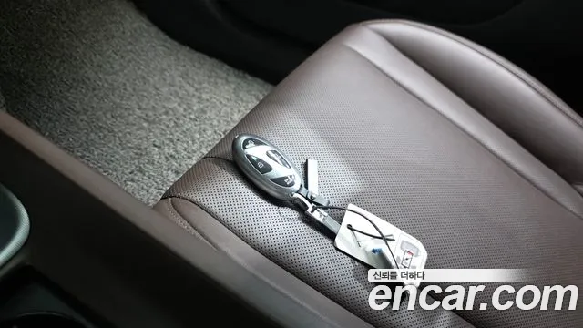 Hyundai Grandeur Grandeur (GN7) — Фото автомобиля 29