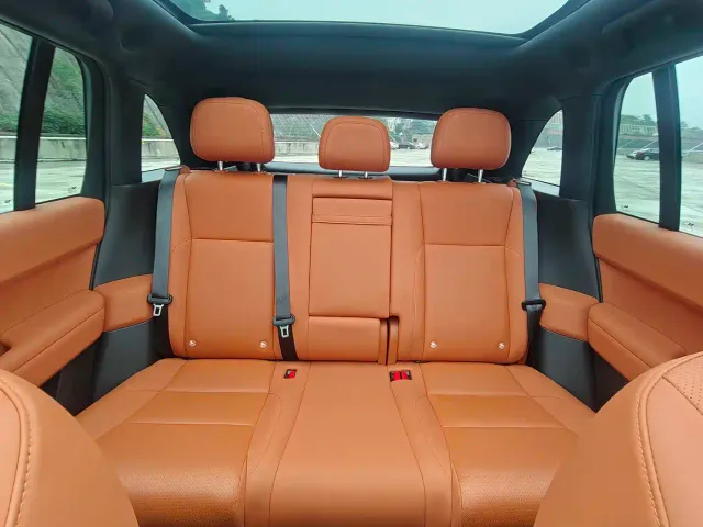 Li Auto L6 — Фото автомобиля 15