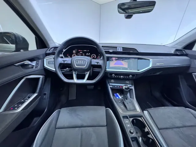 Audi Q3 — Фото автомобиля 24