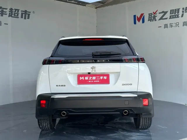 Peugeot 2008 — Фото автомобиля 5