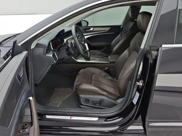 Audi A7L — Фото автомобиля 9
