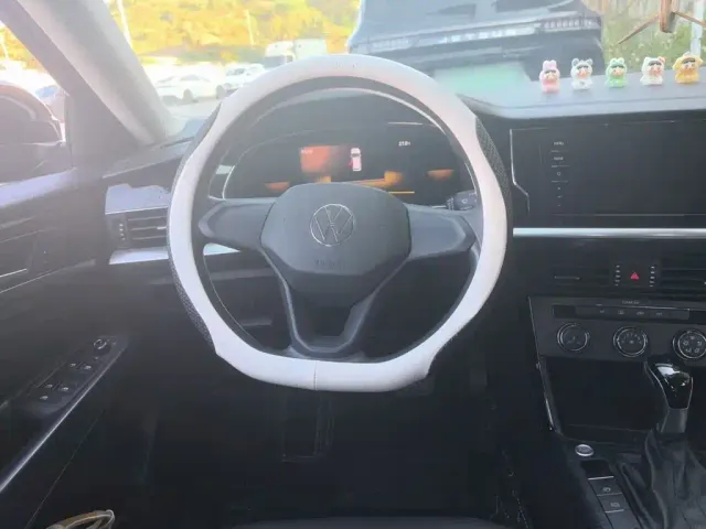 Volkswagen Passat — Фото автомобиля 6