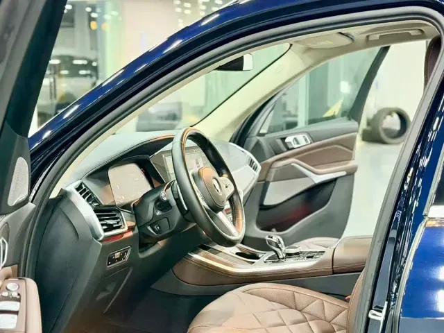 BMW X5 — Фото автомобиля 4