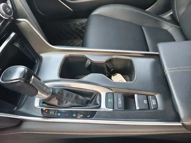 Honda Accord — Фото автомобиля 6