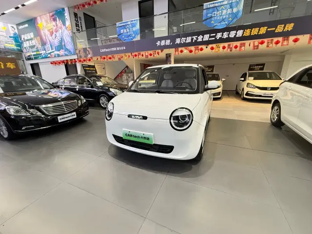 Фотография автомобиля — Changan Lumin