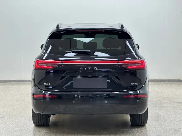 Aito M7 — Фото автомобиля 5