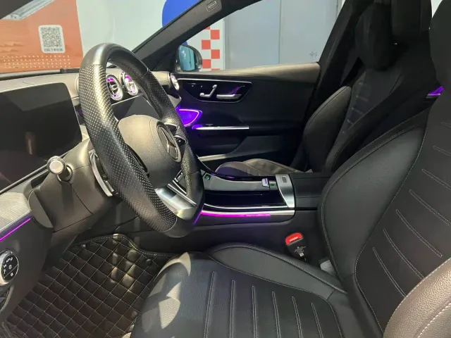 Mercedes-Benz C-Class — Фото автомобиля 4
