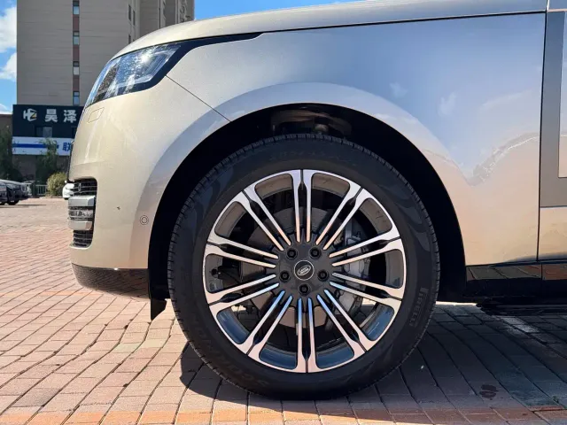 Land Rover Range Rover — Фото автомобиля 4