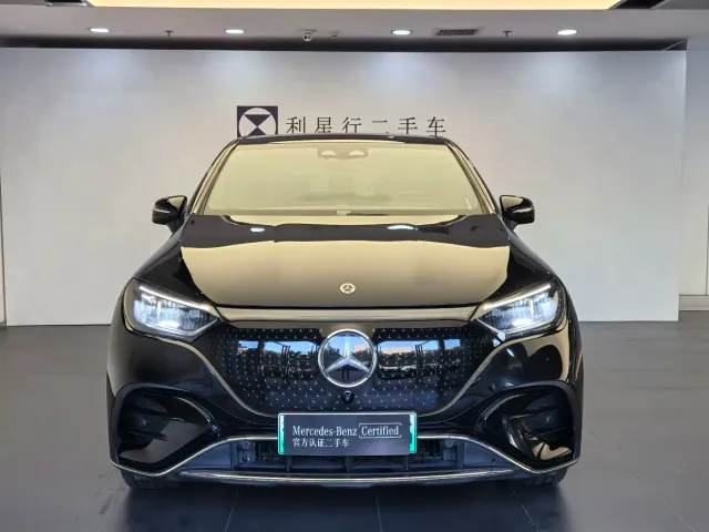Mercedes-Benz EQE SUV — Фото автомобиля 3