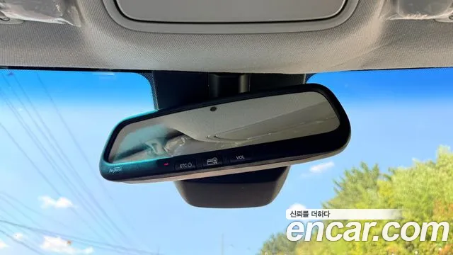 Kia Niro — Фото автомобиля 17