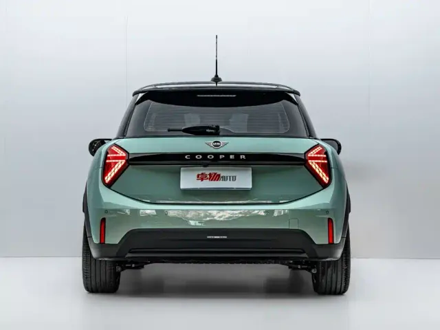 MINI Hatch — Фото автомобиля 6