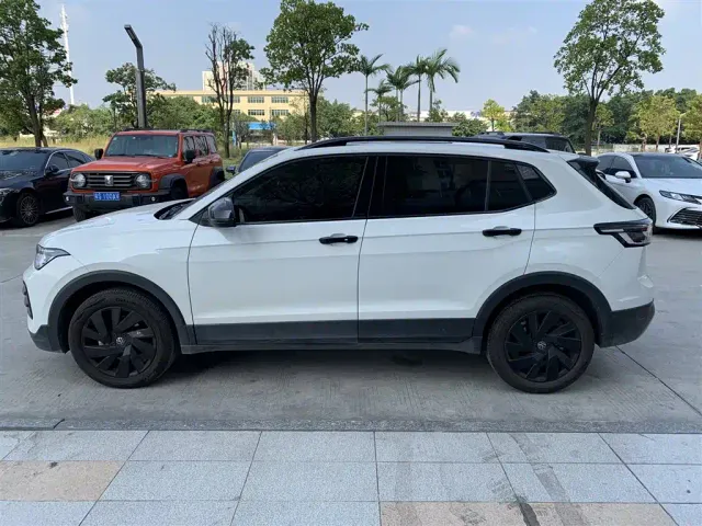 Volkswagen Tharu — Фото автомобиля 3