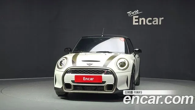 Mini Cooper Convertible — Фото автомобиля 3