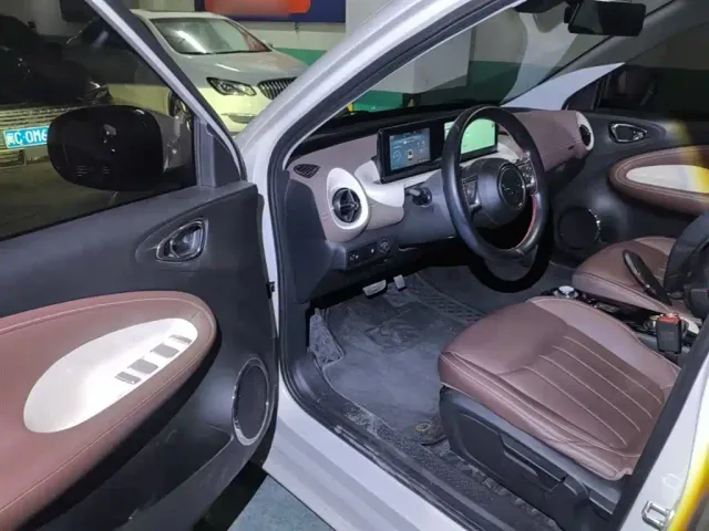 Wuling Bingo — Фото автомобиля 15