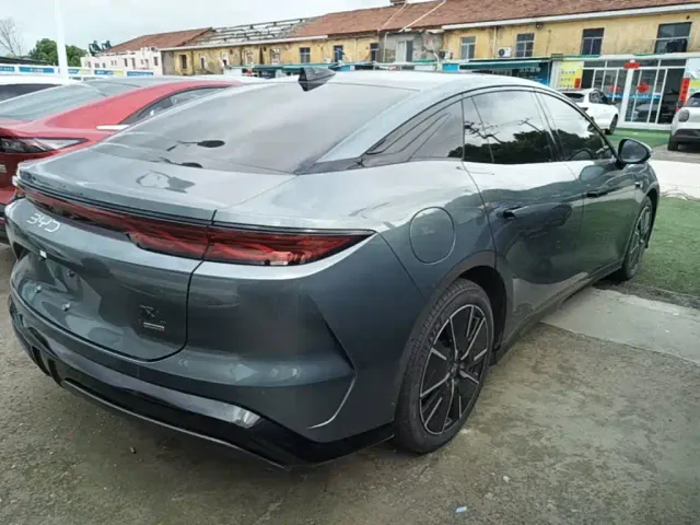 BYD Han L — Фото автомобиля 6