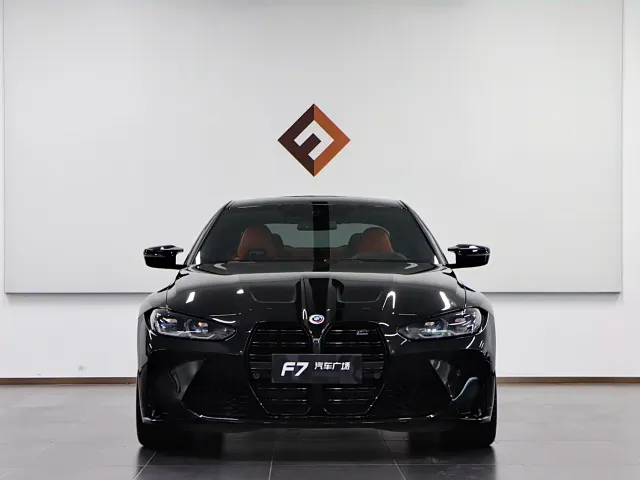 BMW M4 — Фото автомобиля 2