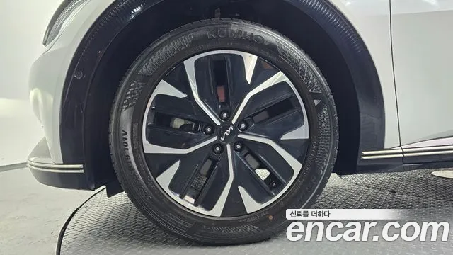 Kia EV6 — Фото автомобиля 3