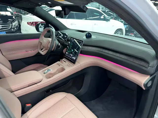 NIO NIO EC6 2024 75kWh — Фото автомобиля 18