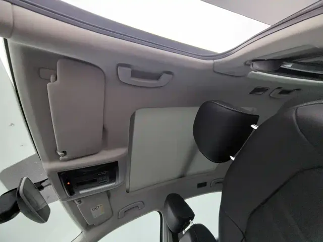 Volkswagen Passat — Фото автомобиля 14