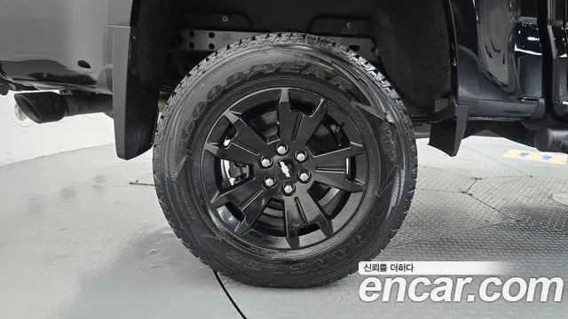 Chevrolet Colorado — Фото автомобиля 5