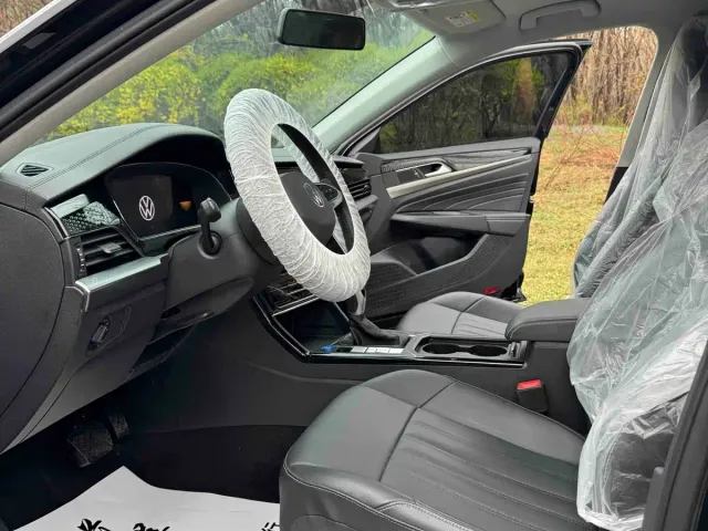 Volkswagen Passat — Фото автомобиля 8