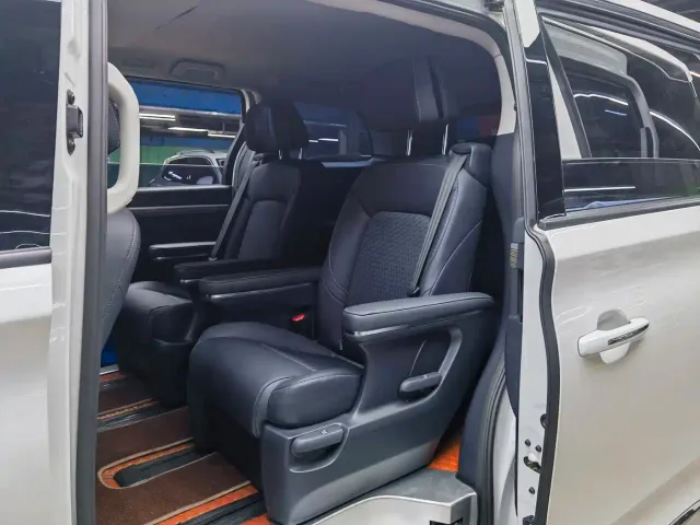 GAC Trumpchi M8 — Фото автомобиля 10