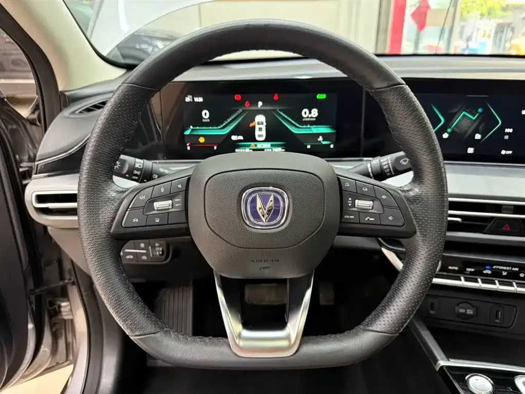 Changan Eado 2021 PLUS Blue Whale NE 1.4T GDI DCT Flagship — Фото автомобиля 11