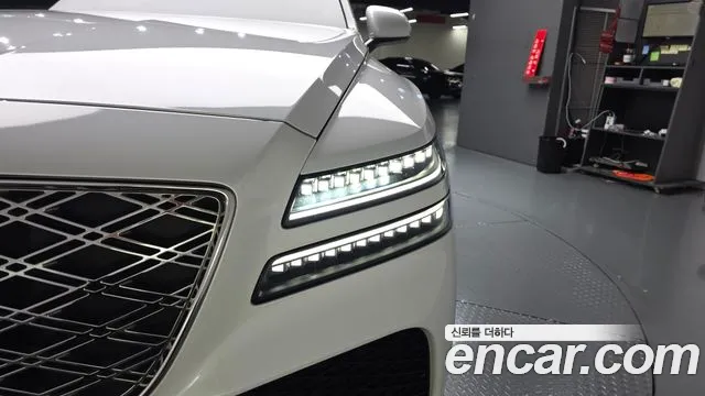 Genesis GV80 — Фото автомобиля 7