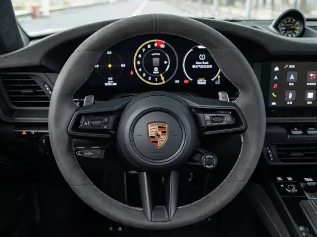 Porsche 911 — Фото автомобиля 12