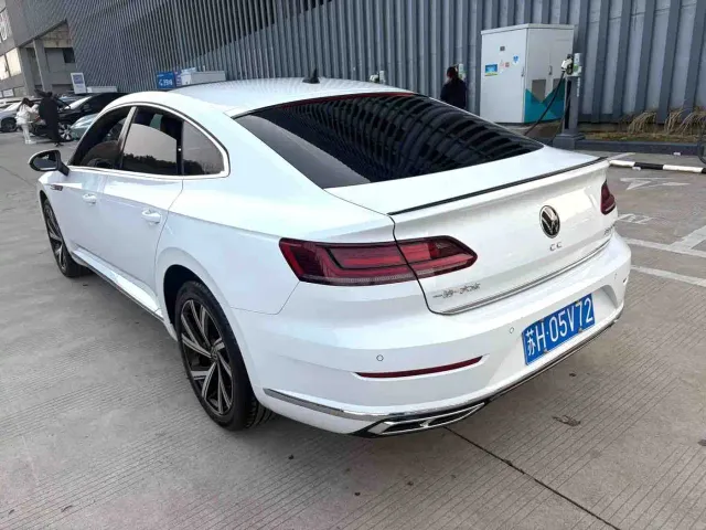 Volkswagen CC — Фото автомобиля 9