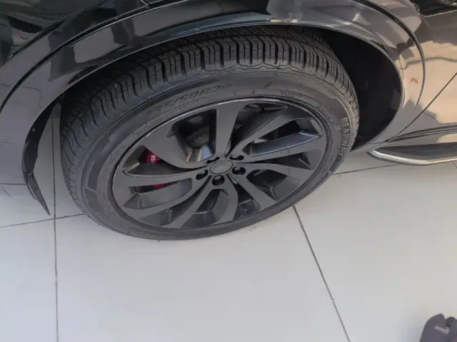 Land Rover Discovery Sport — Фото автомобиля 22