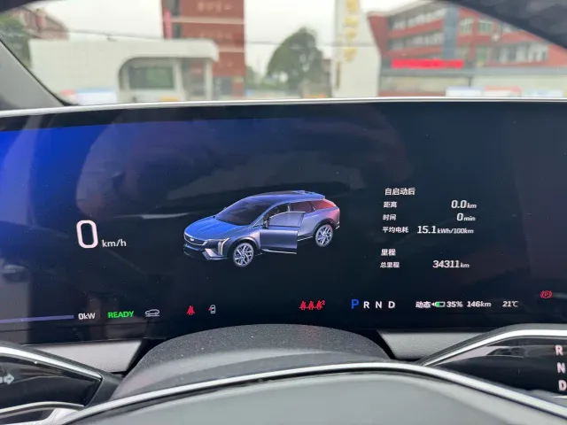 Cadillac Optiq — Фото автомобиля 4