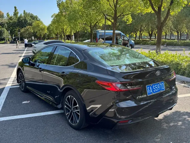 Toyota Camry — Фото автомобиля 4