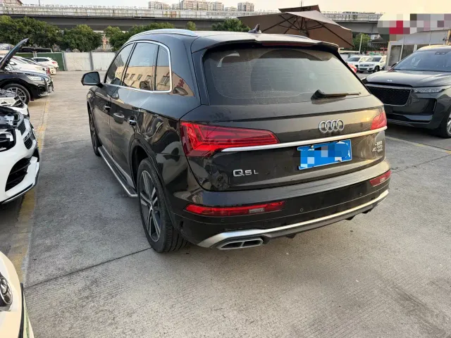 Audi Q5L — Фото автомобиля 2