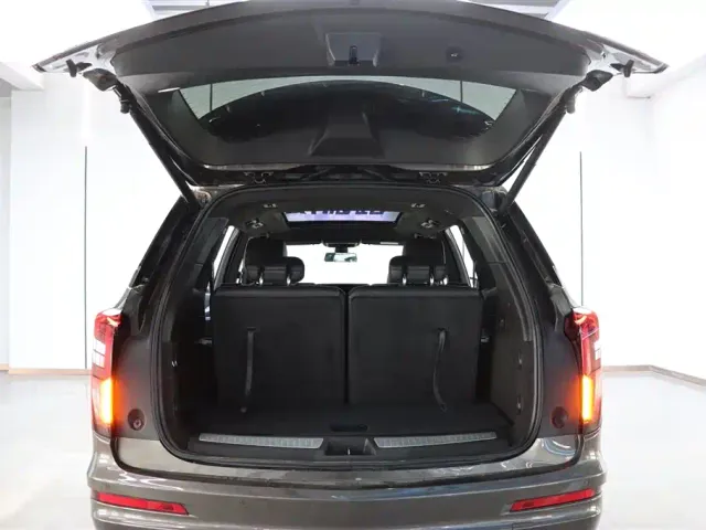Cadillac XT6 — Фото автомобиля 24