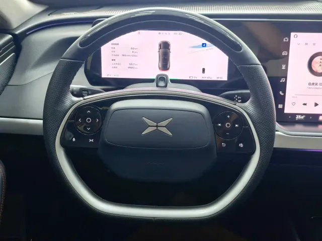 Xpeng P7 — Фото автомобиля 9