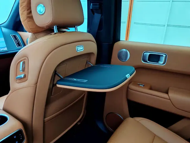 Li Auto Li L8 2024 Pro — Фото автомобиля 14