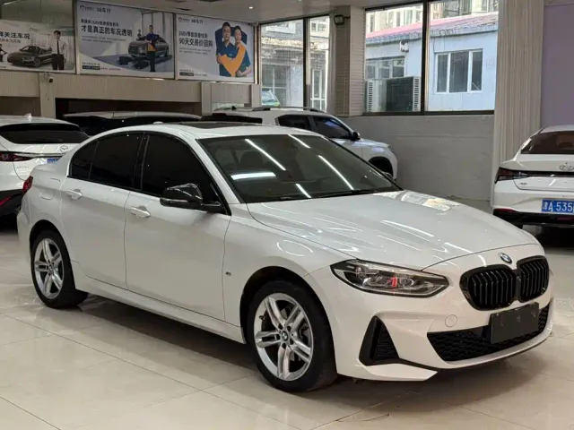 BMW 1 Series — Фото автомобиля 3