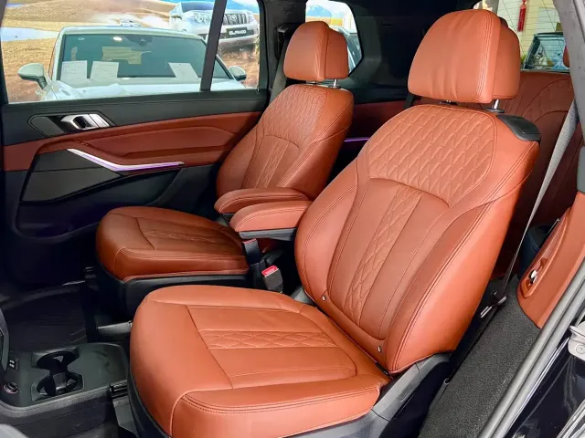 BMW X7 — Фото автомобиля 11
