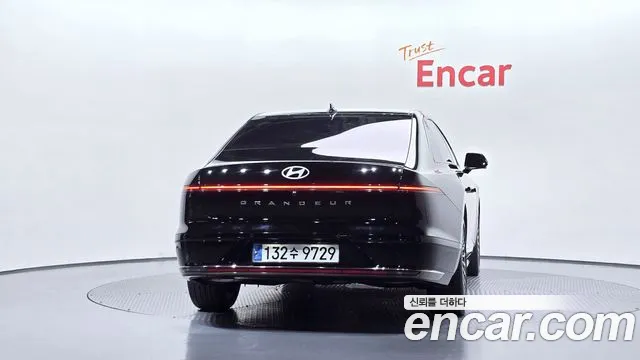 Hyundai Grandeur GN7 — Фото автомобиля 4