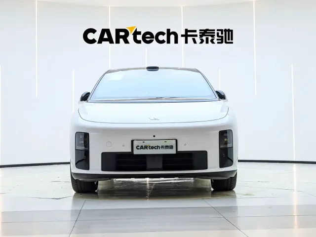Li Auto i6 — Фото автомобиля 2