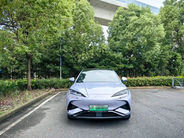 BYD Sealion 07 EV — Фото автомобиля 2