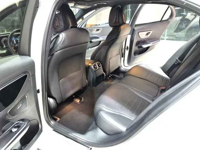 Mercedes-Benz C-Class — Фото автомобиля 7