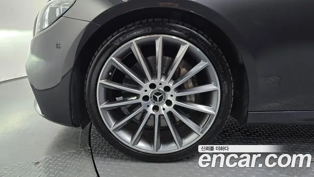 Mercedes-Benz E-Class W213 — Фото автомобиля 4