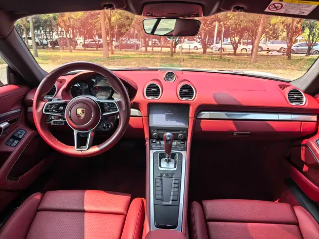 Porsche 718 — Фото автомобиля 12