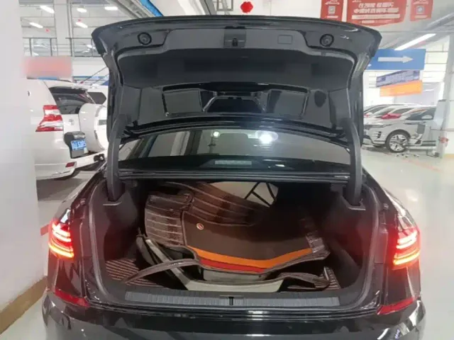 Volkswagen Passat — Фото автомобиля 11