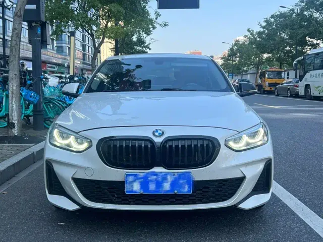 BMW 1 Series — Фото автомобиля 2
